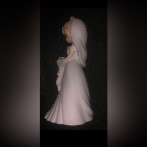 Precious moments antique - Picture 7 of 9